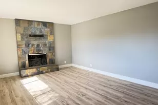 4199 Hilyard Ave, Klamath Falls, OR 97603 - Photo 3