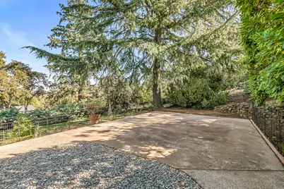 2500 Capital Avenue, Medford, OR 97504 - Photo 33