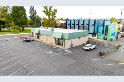 110 Hawthorne Street, Medford, OR 97504 - Photo 17
