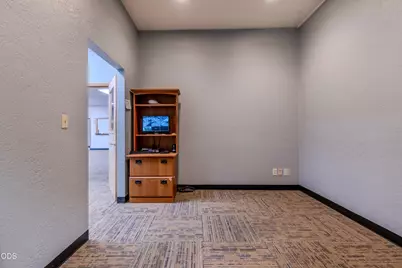110 Hawthorne Street, Medford, OR 97504 - Photo 15