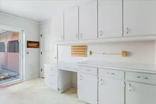 1406 SW 12th St, Redmond, OR 97756 - Photo 21