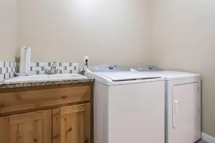 284 Timothy Dr, Culver, OR 97734 - Photo 35