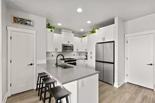 3710 NE Petrosa Ave, Bend, OR 97701 - Photo 11