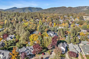 245 Jackson Creek Dr, Jacksonville, OR 97530 - Photo 49