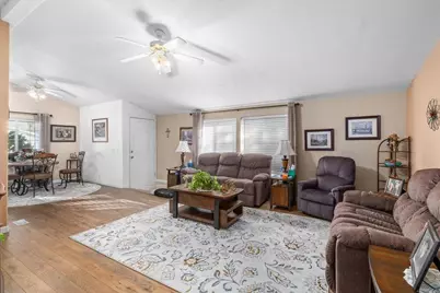 356 Marian Avenue #40, Central Point, OR 97502 - Photo 5