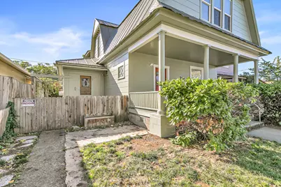 427 N Grape Street, Medford, OR 97501 - Photo 3