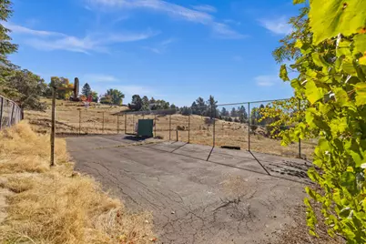 2411 Vermont Street, Klamath Falls, OR 97603 - Photo 63