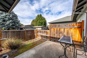 753 SW Kinsington Ct, Grants Pass, OR 97526 - Photo 13