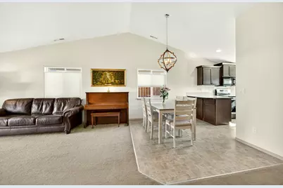 3537 Durst Street, Medford, OR 97504 - Photo 5