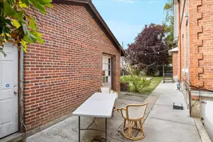 139 SW I St, Grants Pass, OR 97526 - Photo 7