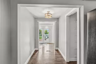 348 Ridgewood Dr, Jacksonville, OR 97530 - Photo 13