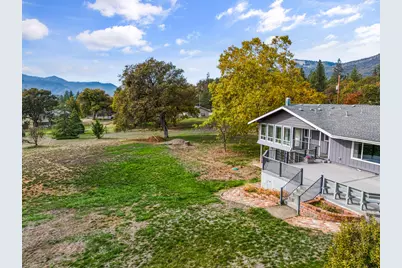 348 Ridgewood Drive, Jacksonville, OR 97530 - Photo 51