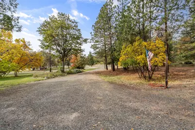 348 Ridgewood Drive, Jacksonville, OR 97530 - Photo 41