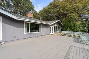 348 Ridgewood Dr, Jacksonville, OR 97530 - Photo 33