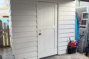 127 SE 8th St, Madras, OR 97741 - Photo 13