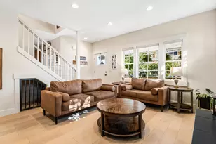 597 W Jefferson Ave, Sisters, OR 97759 - Photo 9