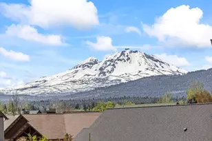 597 W Jefferson Ave, Sisters, OR 97759 - Photo 3
