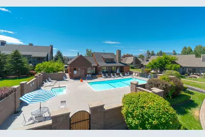 597 W Jefferson Avenue, Sisters, OR 97759 - Photo 41