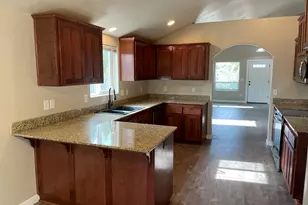 760 Nicholas Lee Dr, Medford, OR 97501 - Photo 5