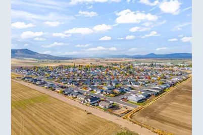 180 Bluegrass Drive, Culver, OR 97734 - Photo 5