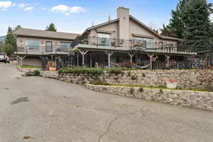 100 Springbrook Dr, Grants Pass, OR 97527 - Photo 5