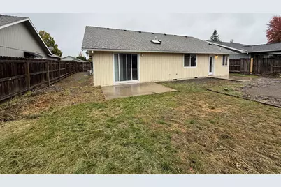 1629 Husker Butte Lane, Medford, OR 97504 - Photo 23