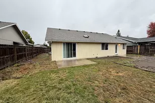1629 Husker Butte Ln, Medford, OR 97504 - Photo 23
