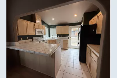 1629 Husker Butte Lane, Medford, OR 97504 - Photo 11