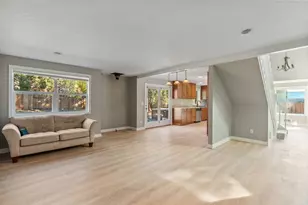 20886 King David Ave, Bend, OR 97702 - Photo 7