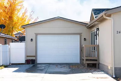 2456 SW Mariposa Loop, Redmond, OR 97756 - Photo 15