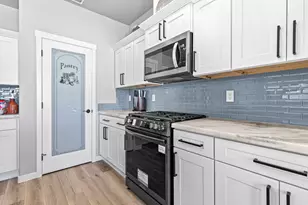 3765 Nicholas Wy, White City, OR 97503 - Photo 7