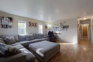 2651 SW Glacier Ave, Redmond, OR 97756 - Photo 9