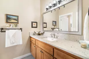 1302 Highland View Loop, Redmond, OR 97756 - Photo 53