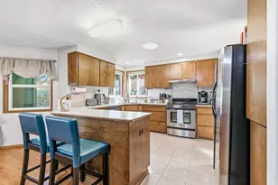 1841 Cascadia Cir, Medford, OR 97504 - Photo 15