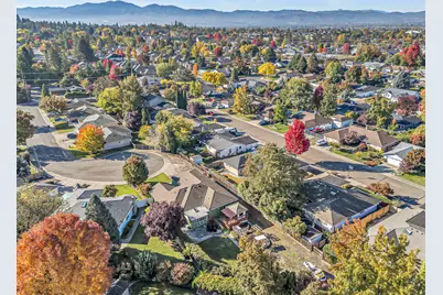 1841 Cascadia Circle, Medford, OR 97504 - Photo 43