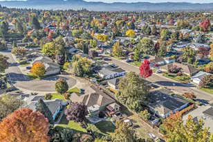 1841 Cascadia Cir, Medford, OR 97504 - Photo 43