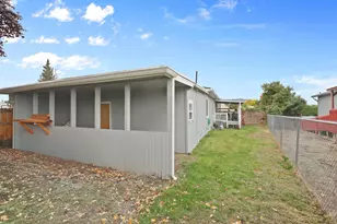 833 Hazel St, Central Point, OR 97502 - Photo 29