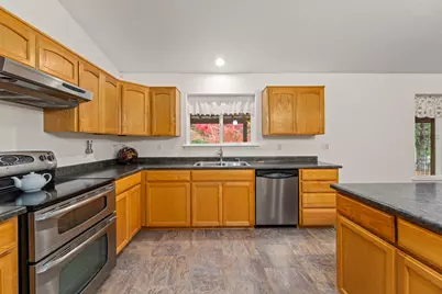 335 Cornett Lane, Cave Junction, OR 97523 - Photo 15