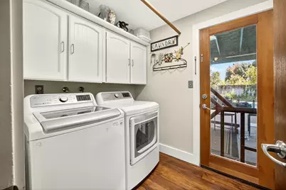 1065 Edwina Avenue, Central Point, OR 97502 - Photo 15