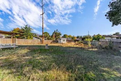 3046 Crystal Mountain Avenue, Medford, OR 97504 - Photo 21