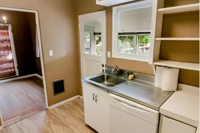 1968 Earle Street, Klamath Falls, OR 97601 - Photo 7