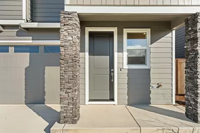 151 Valemont Drive #39, Eagle Point, OR 97524 - Photo 5