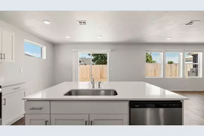 2649 Steadman Avenue, Medford, OR 97501 - Photo 9