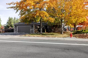 940 NE Purcell Blvd, Bend, OR 97701 - Photo 3