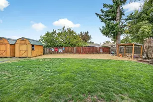 745 Herman Ave, Medford, OR 97501 - Photo 17