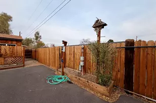 1456 SW 17th St, Redmond, OR 97756 - Photo 43