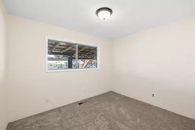 2549 Falcon Street, White City, OR 97503 - Photo 11