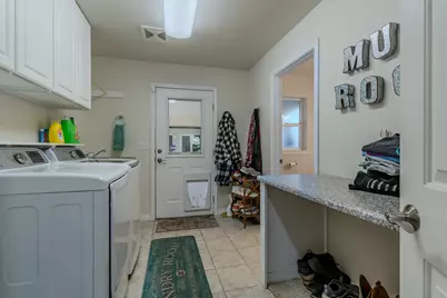 1661 Or-238 Highway, Jacksonville, OR 97530 - Photo 17