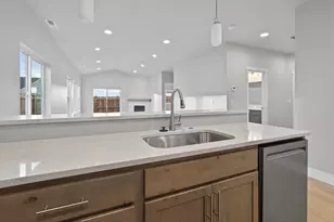 4037 SW 38th Place, Redmond, OR 97756 - Photo 15