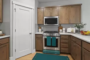 4037 SW 38th Place, Redmond, OR 97756 - Photo 9